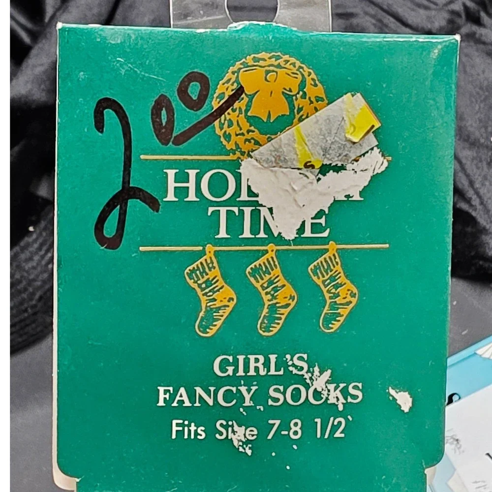 Girls‎ Fancy Socks Cow Santa Hat Holly Print Size 7-8 1/2 Vintage Holiday Time